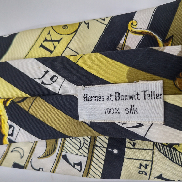 Men Tie - Picture 3 of 3